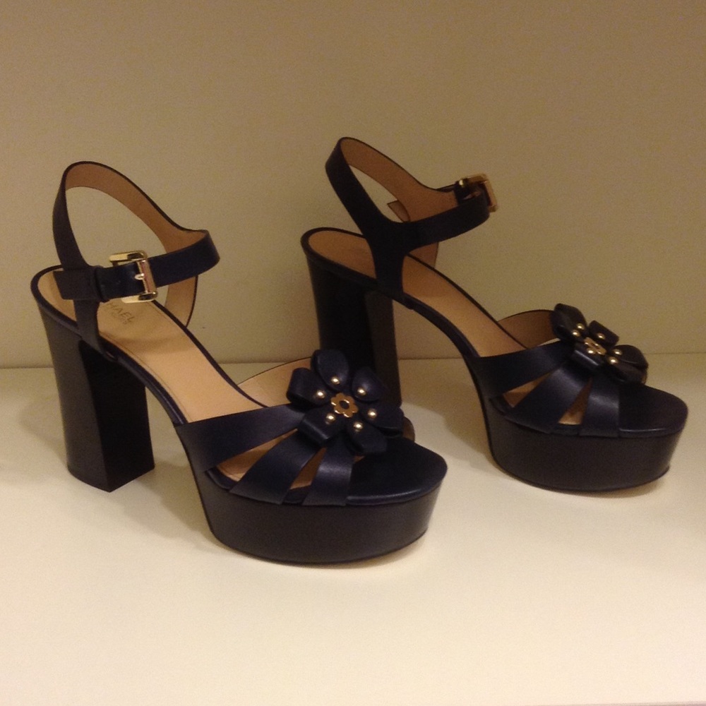 MICHAEL KORS Tara Platform